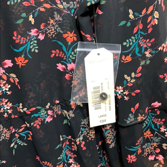 Black floral blouse - Picture 5 of 5